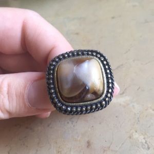 A high quality adjustable ring
